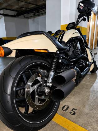 HARLEY-DAVIDSON V ROD NIGHT ROD ESPECIAL 